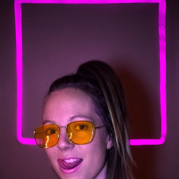 Meet your Posher, Kristen - Picture 1 of 1